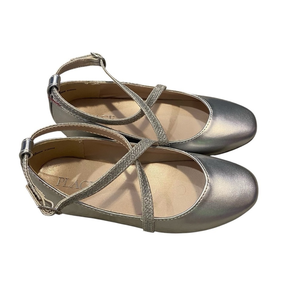 Children’s Place Silver Flats Dress Shoes Sz 12 Kids Girls
